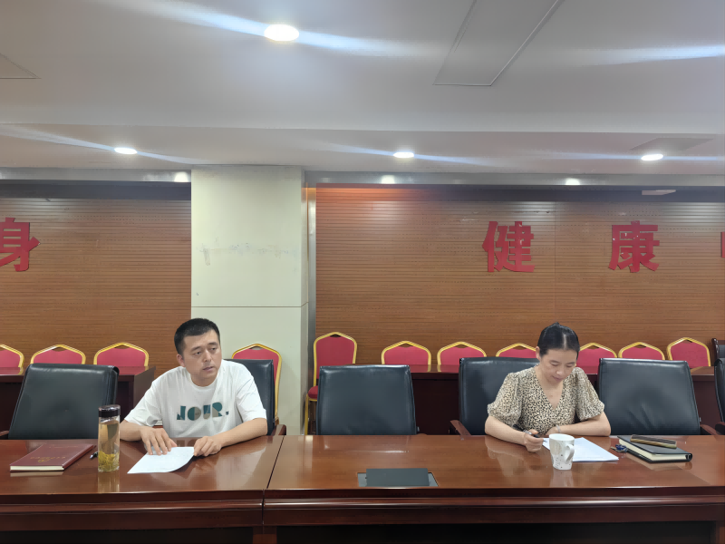 市william威廉中文官网公司开展庆“八一”慰问座谈会